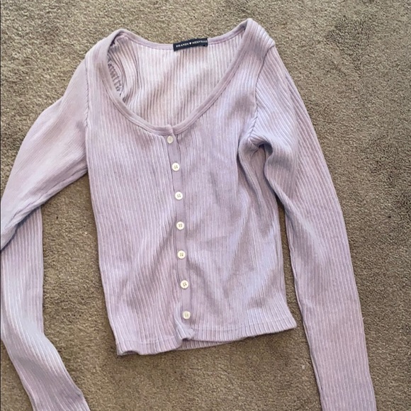 Brandy Melville Tops - Purple brandy zelly